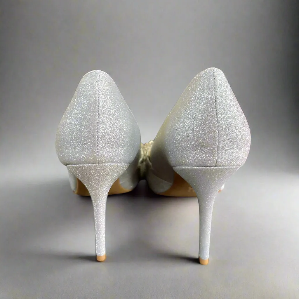 BCBG silver shoes, size 8, BRAND NEW!